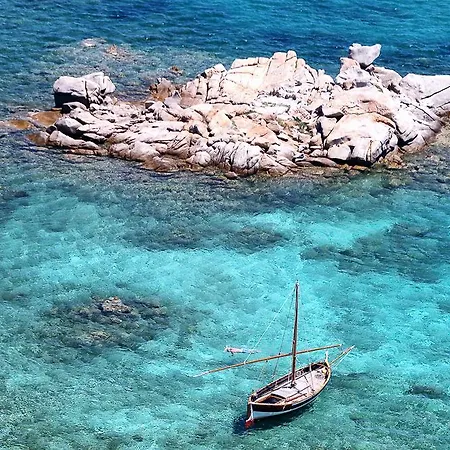 Touring Club Italiano - La Maddalena Semesterpark 3*