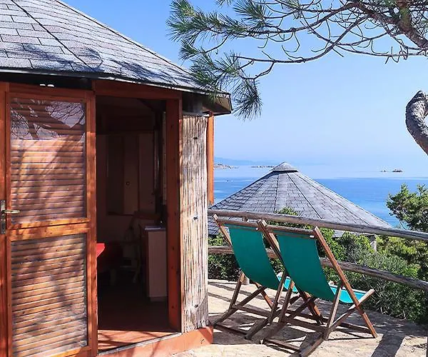 Touring Club Italiano - Tatil parkı La Maddalena (Sassari)